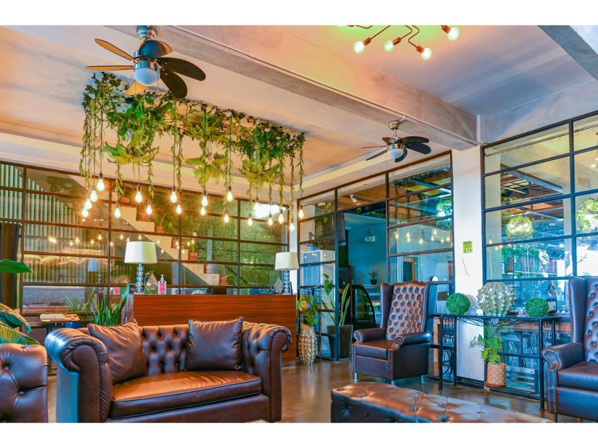Capital O 890 Nami Hotel Tagaytay Тагайтай Экстерьер фото